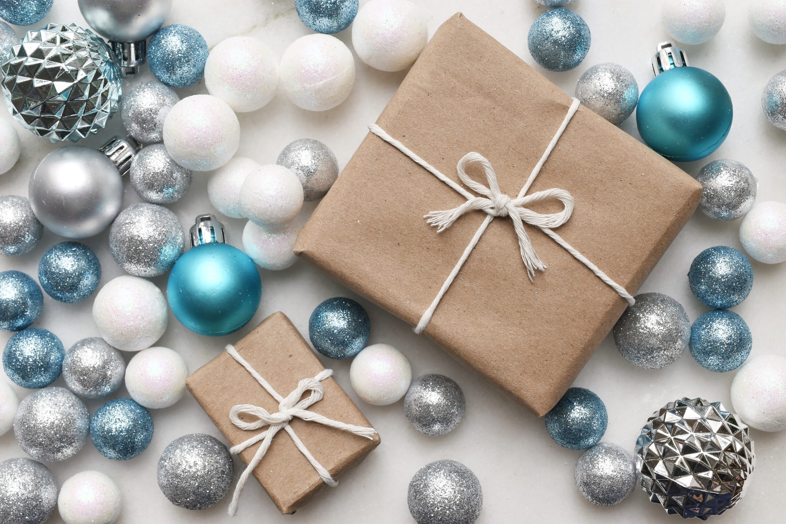 christmas-presents-2022-11-08-07-16-07-utc