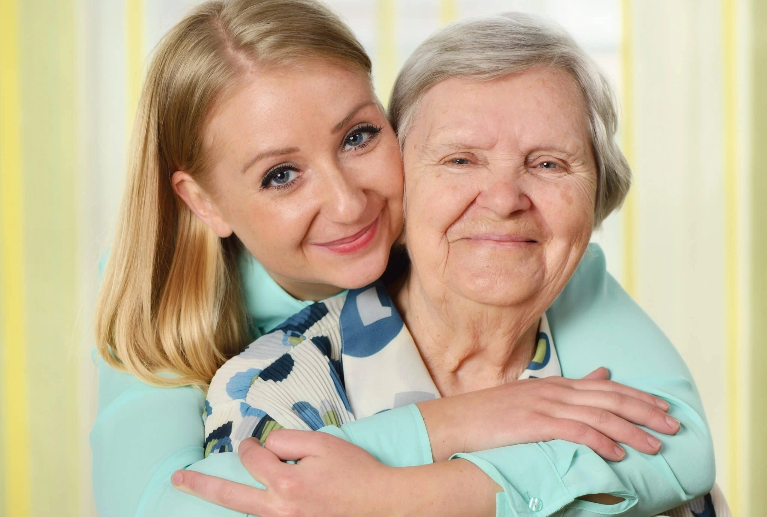 seniorka i opiekunka